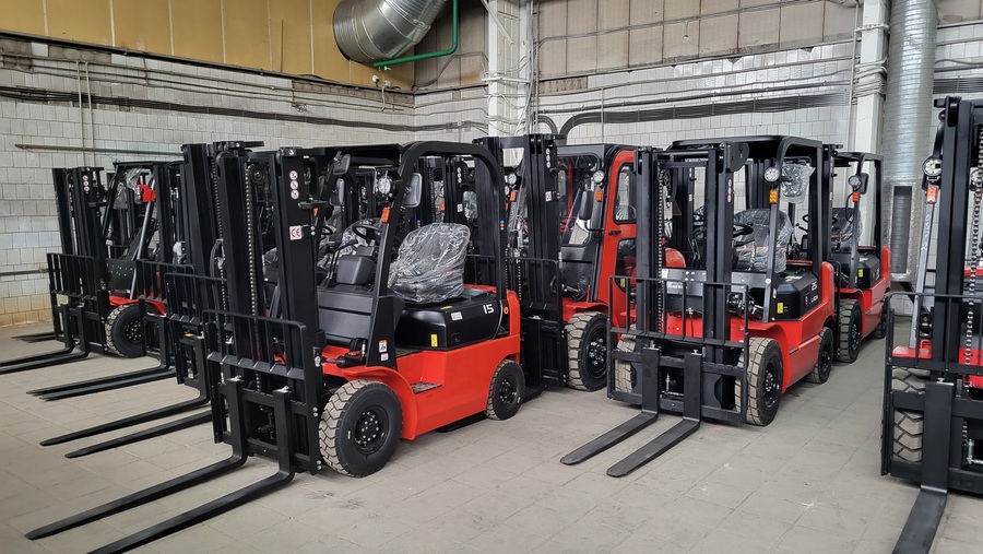 Тест-драйв складской техники на нашем складе в Бердске