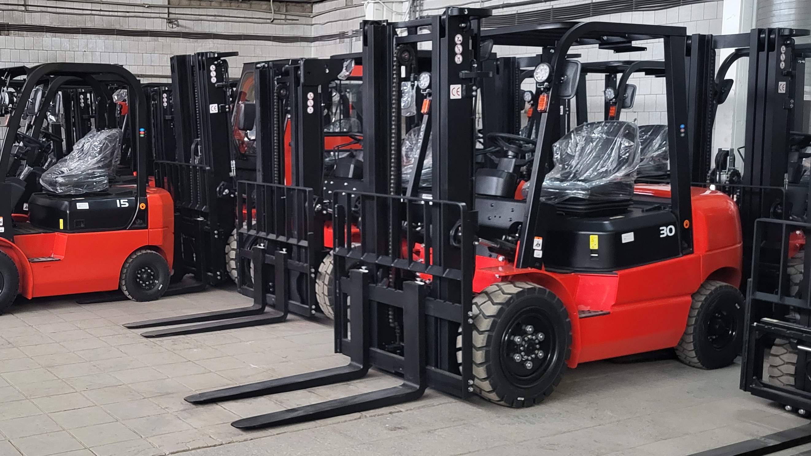 Тест-драйв складской техники на нашем складе в Бердске