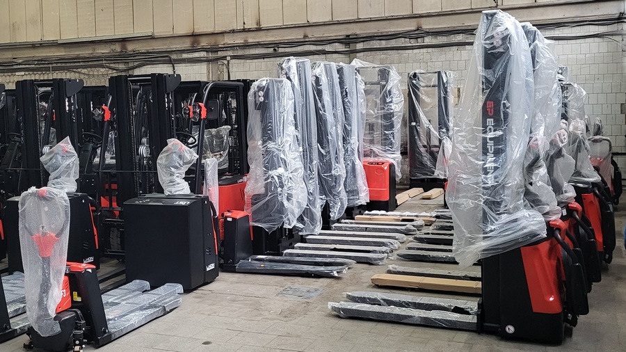 Тест-драйв складской техники на нашем складе в Бердске